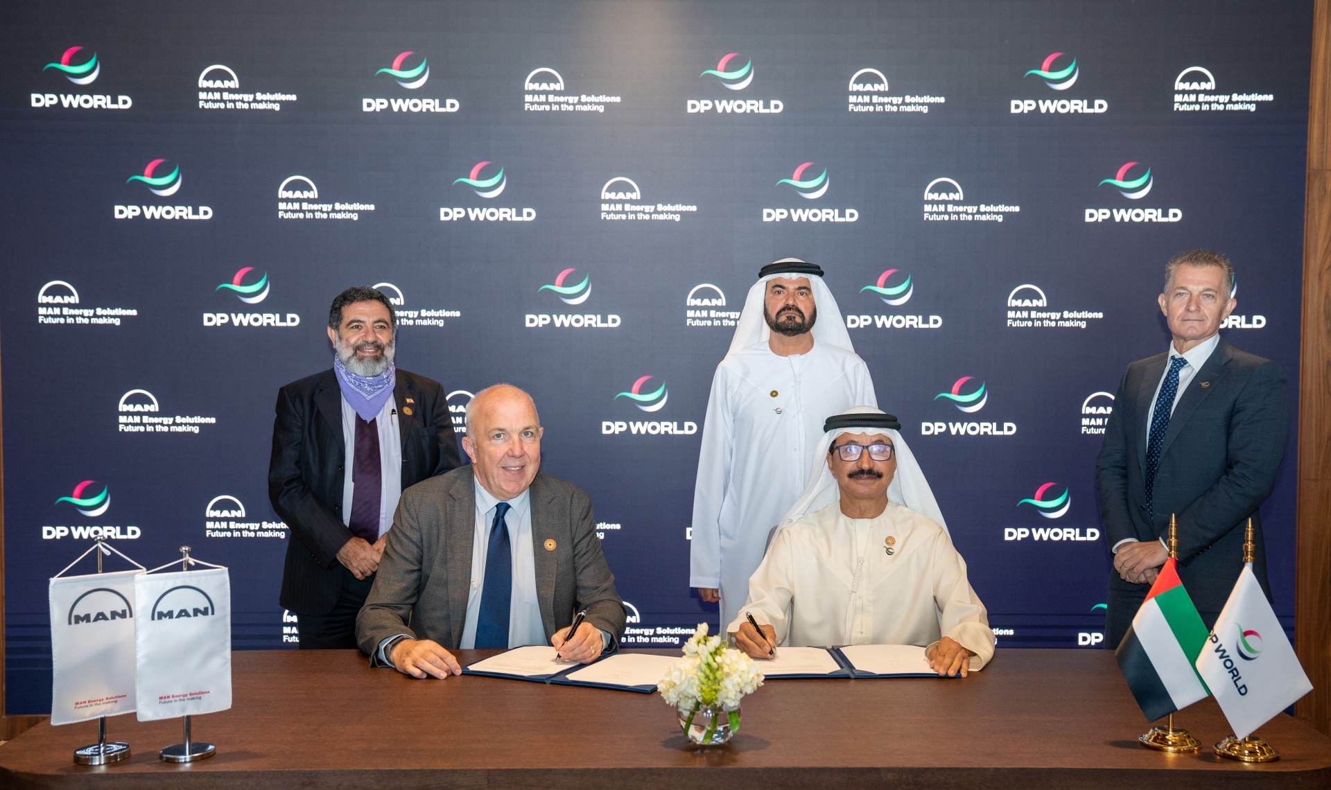 MAN ENERGY SOLUTIONS AND DP WORLD SIGN COOPERATION AGREEMENT