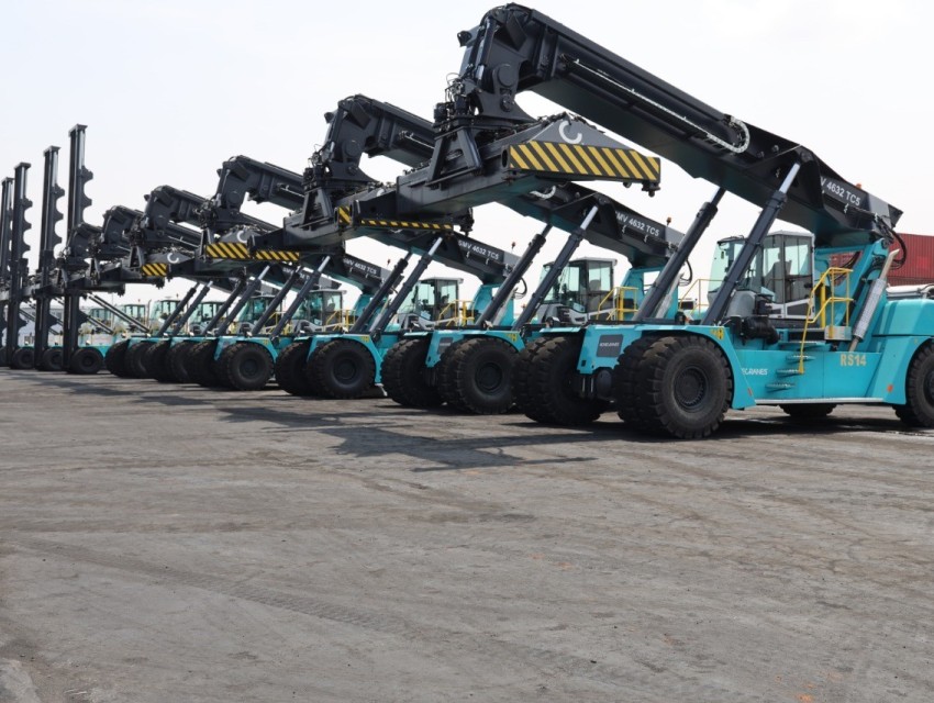 Konecranes supplies DP World Luanda with 10 lift trucks