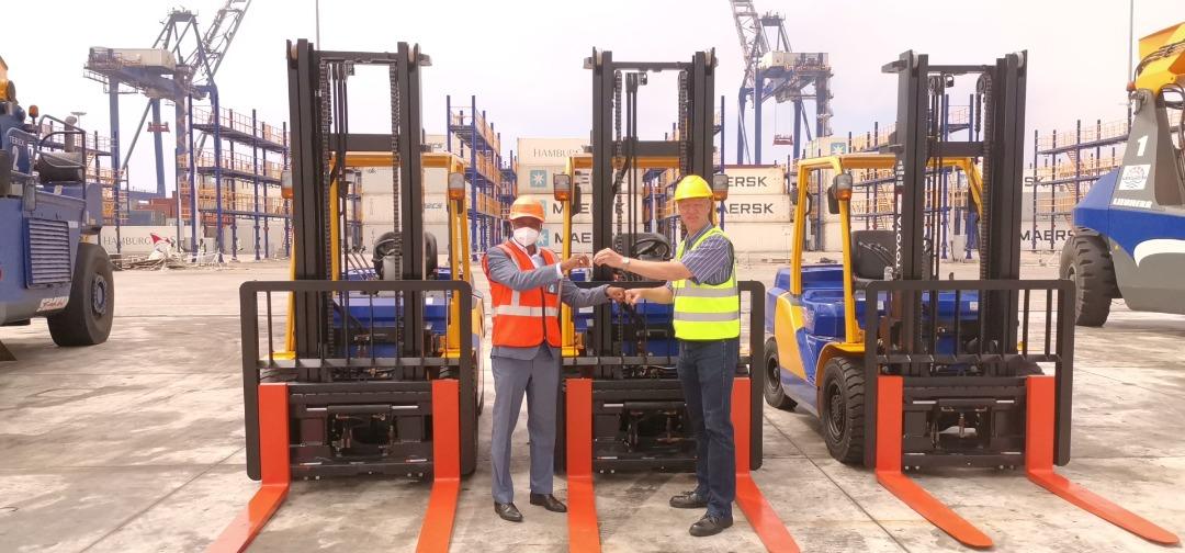 Namport invests close to 17 million Namibian Dollars in new Cargo handling equipment