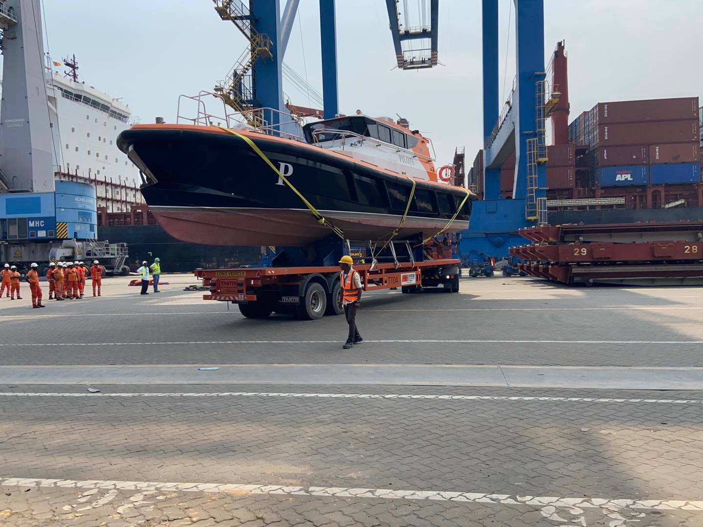 Cameroon: The Kribi Port Authority acquires a new pilot boat