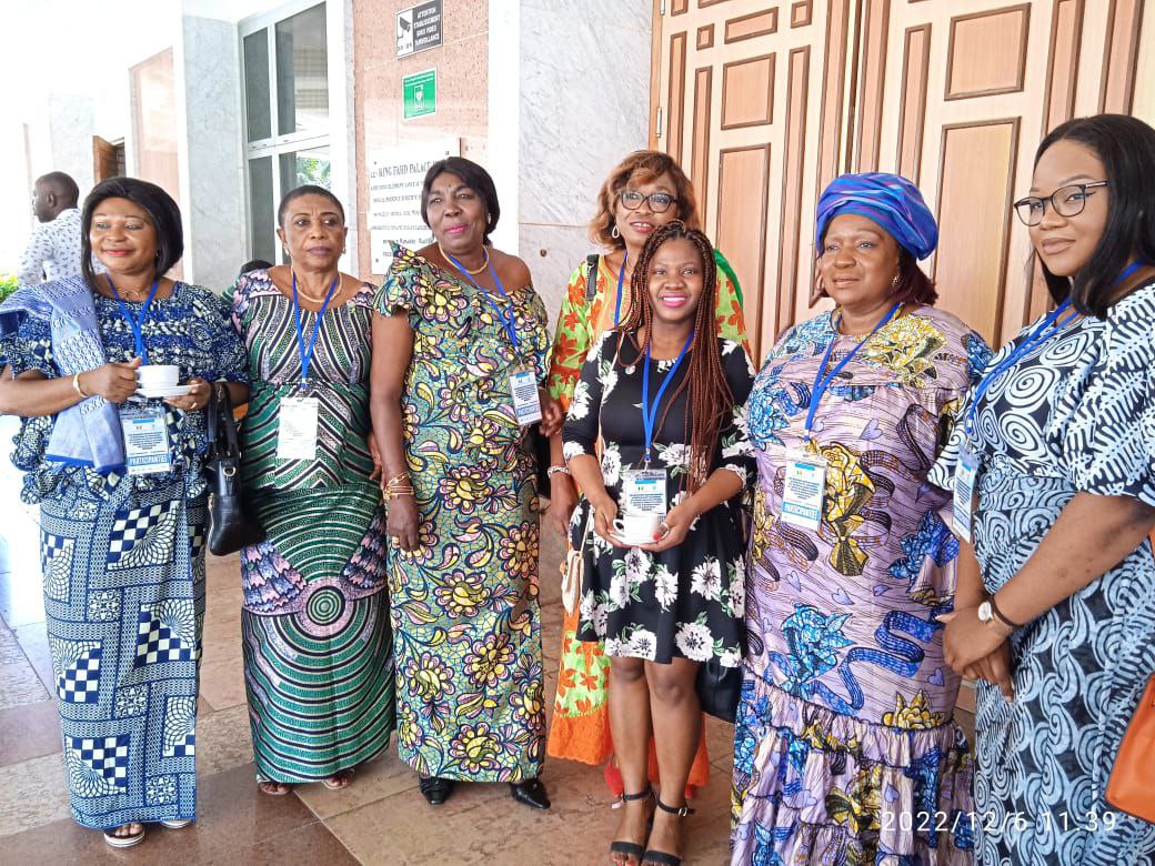 photo_5823665123401776962_y