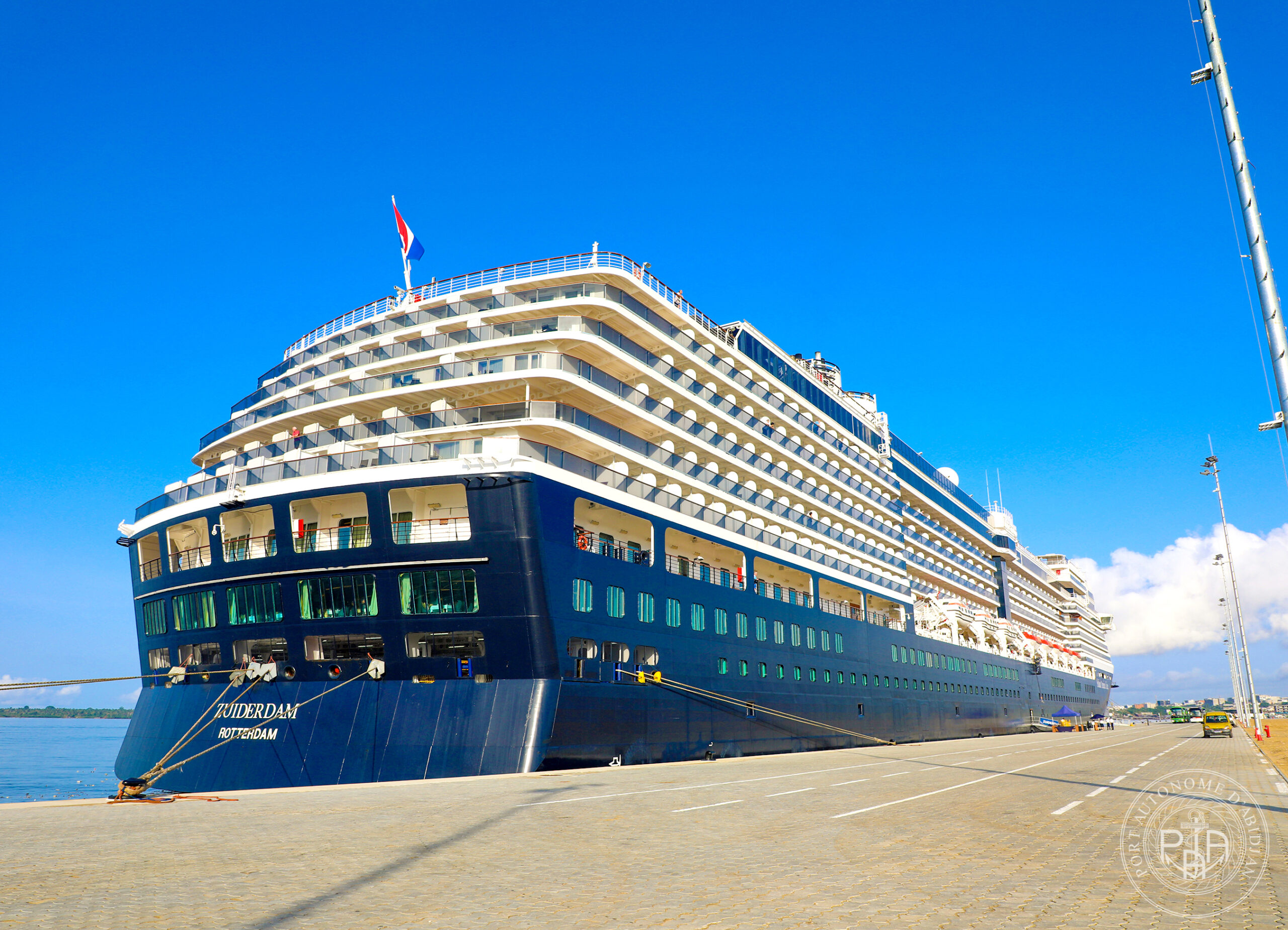THE PORT OF ABIDJAN WELCOMES THE LARGEST CRUISE SHIP IN ITS HISTORY