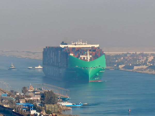 For the first time in two years The Suez Canal witnesses the transit of the mega container ship CMA CGM JACQUES SAADE, one of the largest container ships in the world, signaling the full capacity return of the French Group’s vessels