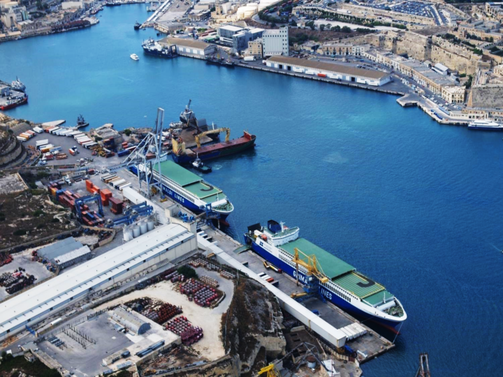 A.P. Moller Capital agrees to acquire Portek International from Mitsui & Co.