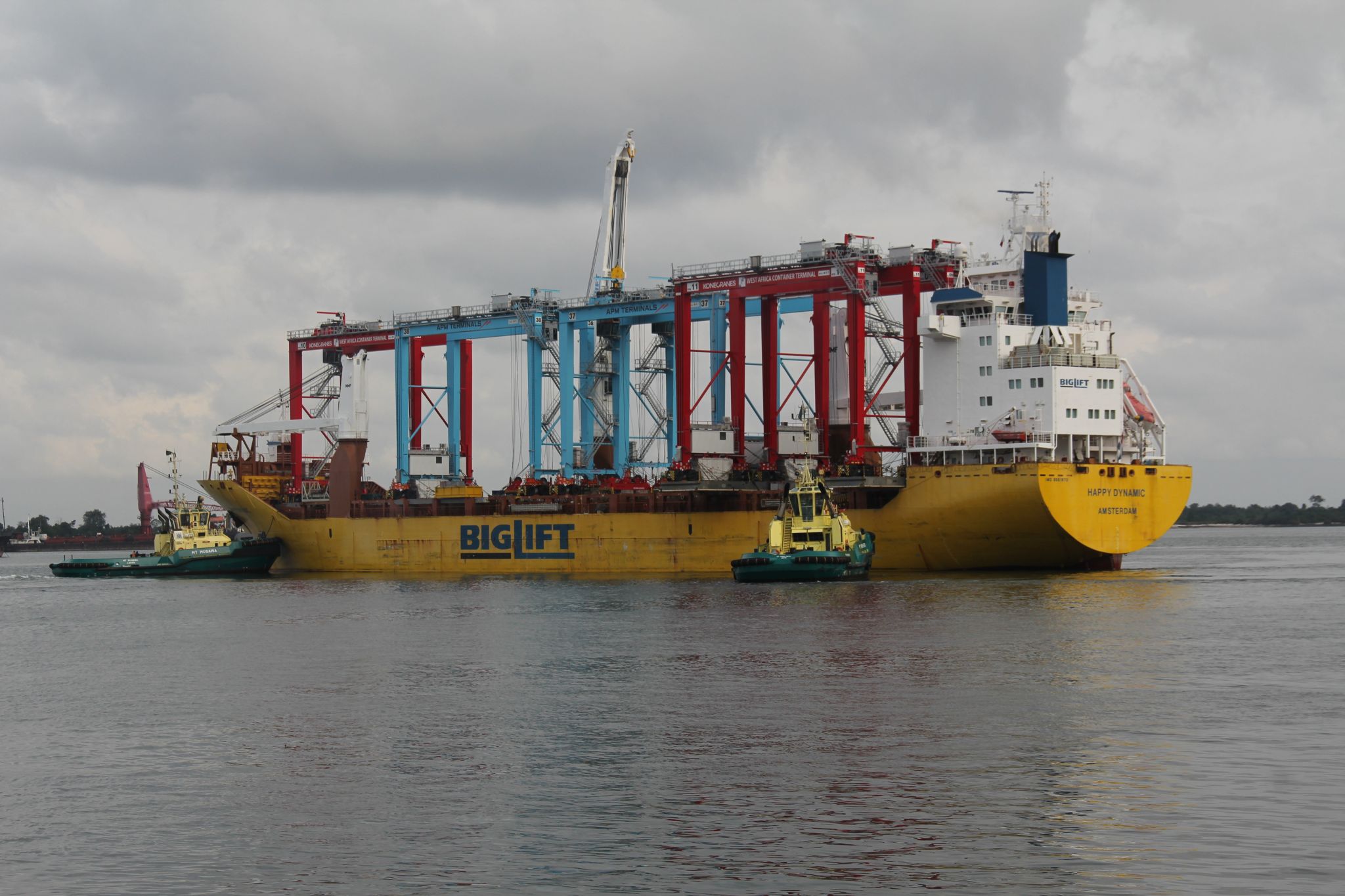 Nigeria : Le West Africa Container Terminal (WACT), Onne réceptionne six nouvelles grues portiques sur pneus (RTG)
