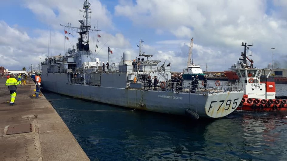 Coopération maritime France-Gabon : escale du patrouilleur de haute mer CDT Ducuing à Port-Gentil