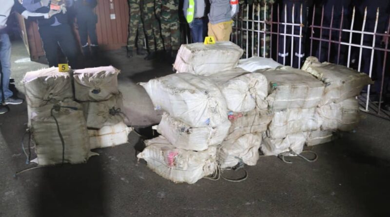 Saisis de 805 kg de cocaïne par la Marine sénégalaise au large de Dakar