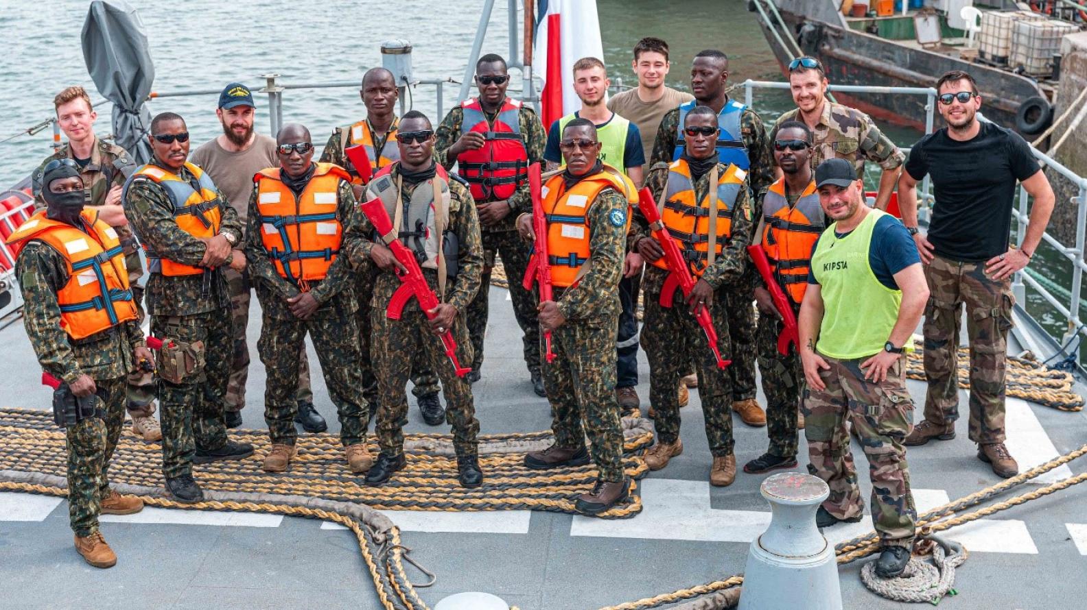 Corymbe 23.02 : une coopération riche avec la Guinée pour le patrouilleur de haute mer Premier Maitre L’Her