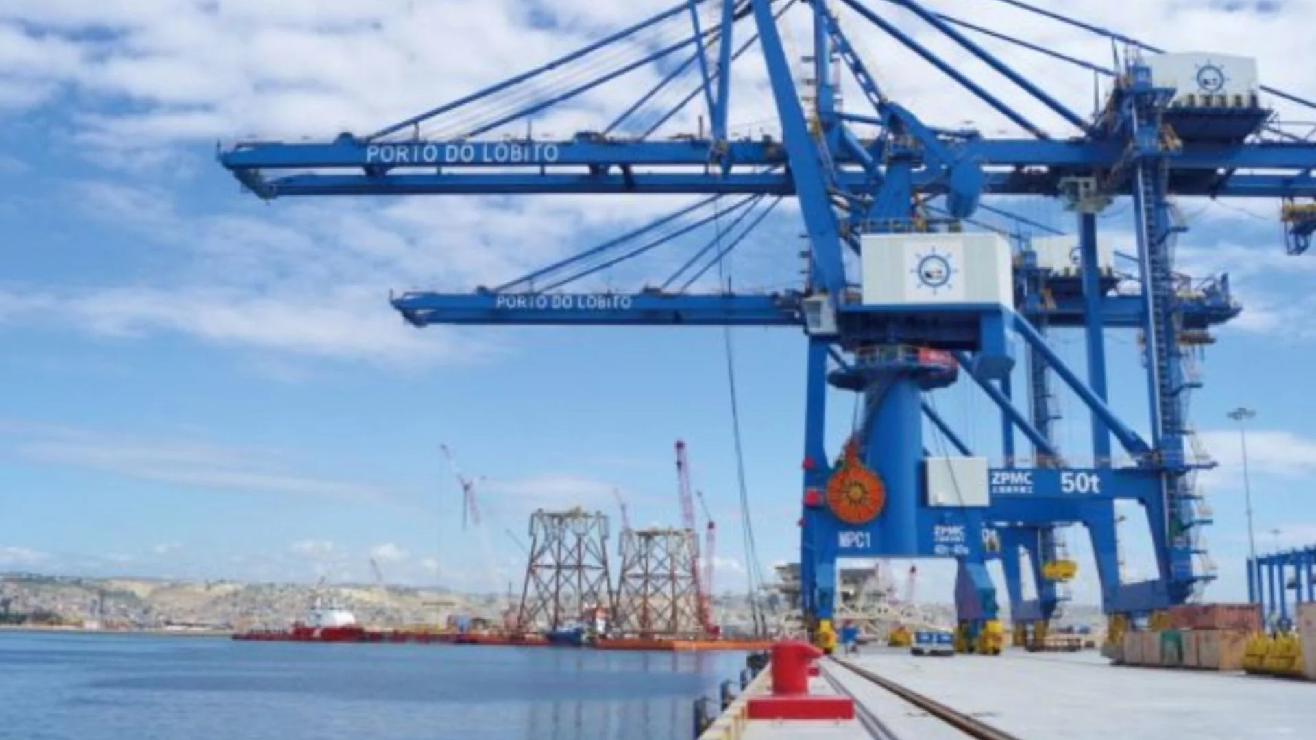 Les terminaux conteneurs et conventionnel du port de lobito