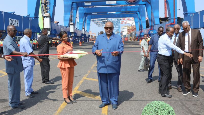 Djibouti : Le Président Ismail Omar Guelleh préside la cérémonie d’inauguration des quatre nouveaux portiques de grande capacité et de l’extension du parc de stockage
