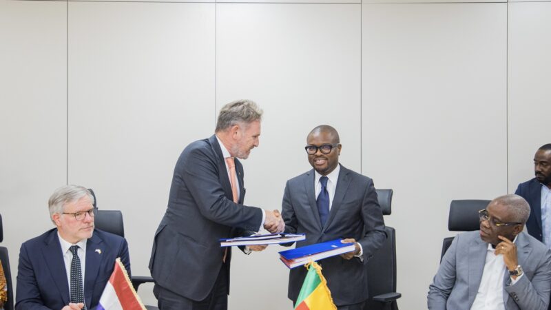 La République du Bénin et le Royaume des Pays-Bas signent un accord de financement pour la construction du nouveau port de pêche artisanale de Cotonou