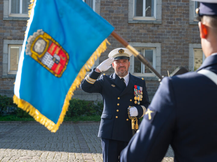 Prise de commandement du centre d’expertise français dédié à la sureté maritime MICA Center (Maritime Information Cooperation and Awareness Center) par le capitaine de frégate Thomas Scalabre