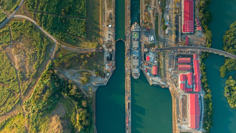 La vulnérabilité des chaînes d’approvisionnement est mise en évidence alors que les points d’étranglement maritimes mondiaux subissent des pressions