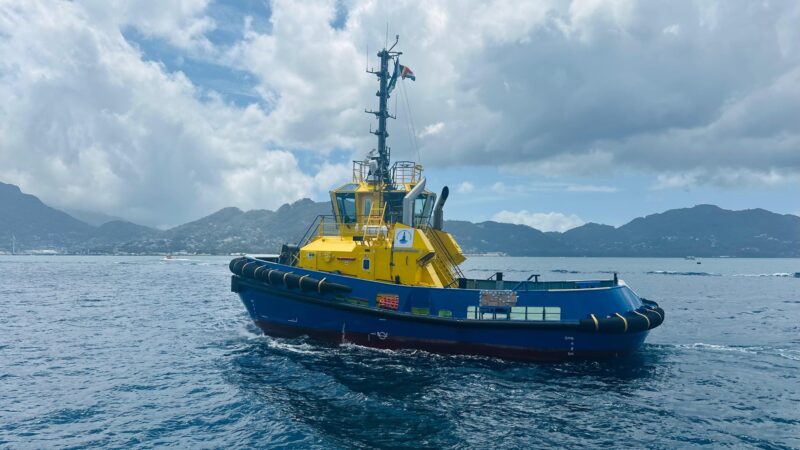 La Seychelles Ports Authority renforce sa flotte avec un nouveau remorqueur moderne