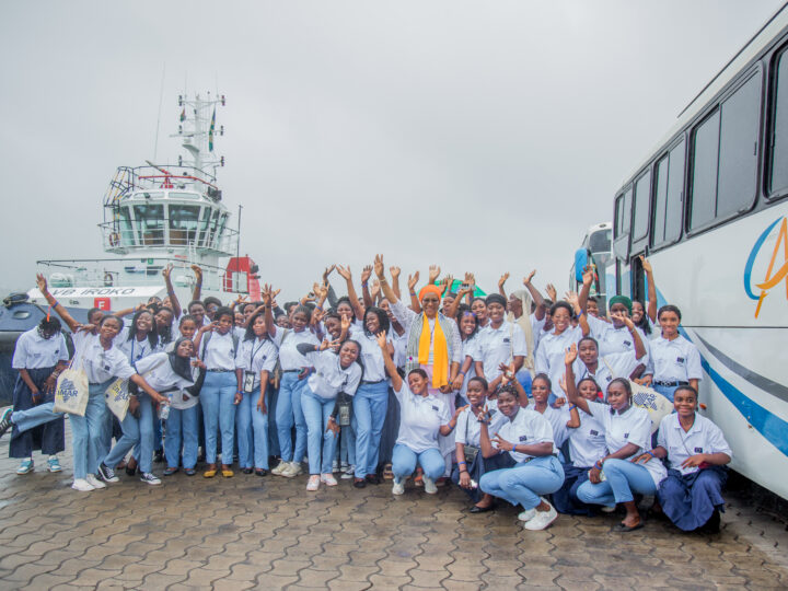 Vers un secteur maritime inclusif : Sensibiliser les jeunes femmes à rejoindre le milieu de la sécurité maritime