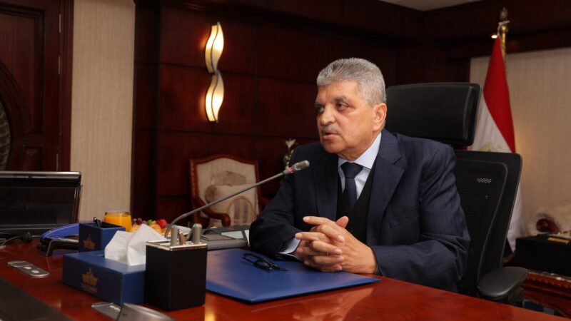 خلال لقائه بممثلي الخطوط والتوكيلات الملاحية: الفريق أسامة ربيع:”مؤشرات إيجابية تبشر بتعافي حركة الملاحة بالقناة خلال الفترة المُقبلة”