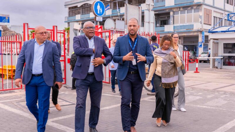 Ministro do Mar reafirma compromisso do Governo com a recuperação da Plataforma de Frio do Porto Grande de Mindelo