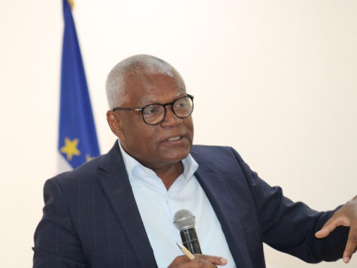 Ministro do Mar encerra “Conversa do Fomento” em São Vicente com apelo aos jovens para aproveitarem as oportunidades da Economia Azul