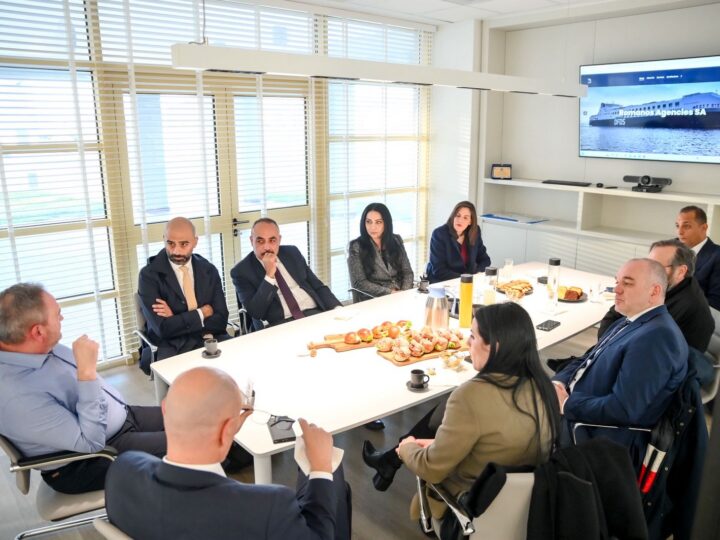 مصر واليونان تبحثان الخطوات التنفيذية لتدشين خط ملاحي منتظم (ROPAX) للركاب والبضائع