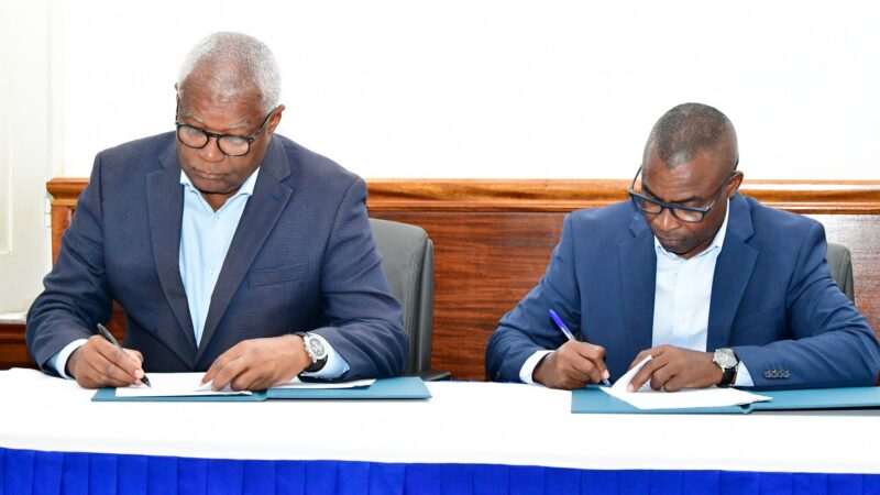 Ministério do Mar de Cabo Verde e Câmara Municipal da Brava assinam acordos estruturantes para reforço do setor das pescas