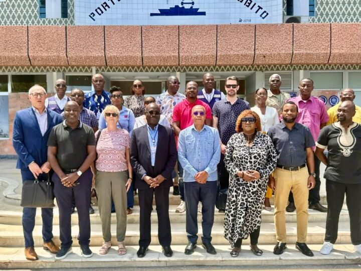 DELEGAÇÃO DE CONSULTORES CONSTATA CAPACIDADE OPERACIONAL DO CORREDOR DO LOBITO EM VISITA AO PORTO DO LOBITO, ANGOLA