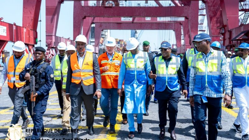 Guinée Conakry – Engorgement portuaire : le Premier Ministre et le Ministre des Transports en visite de terrain au Port Autonome de Conakry