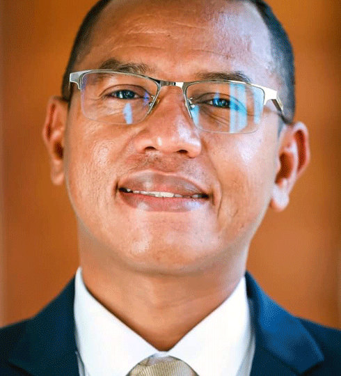 Interview exclusive du Dr. MAHATANTE Tsimanaoraty Paubert : Diplomatie bleue et plaidoyer pour une intelligence collective africaine au service de l’économie bleue