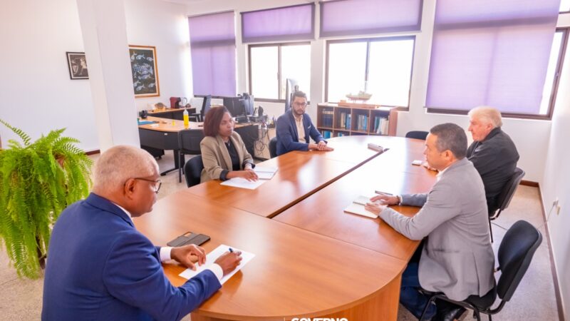 Ministro do Mar de Cabo Verde reforça cooperação científica em encontro estratégico com o Air Center