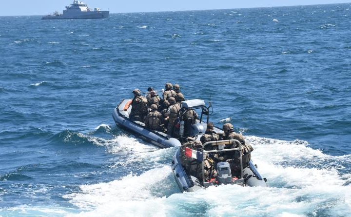 CORYMBE : Exercice entre les marines françaises et sénégalaises au large de Dakar