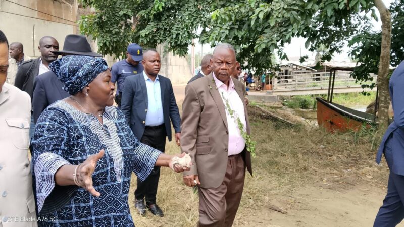 CONGO – MISSION DE TRAVAIL À POINTE-NOIRE ET DANS LE KOUILOU : LE MINISTRE HONORÉ SAYI CONSTATE LES DÉFIS DE LA NAVIGATION FLUVIALE ET RÉAFFIRME LES ENGAGEMENTS DU GOUVERNEMENT