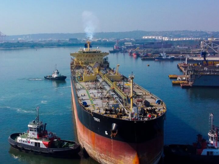 Afrique du Sud – La cale sèche Prince Edward Graving Dock accueille un pétrolier de 228 mètres pour un important projet de maintenance