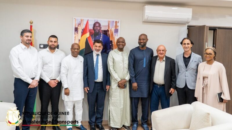 GUINÉE CONAKRY – INFRASTRUCTURES PORTUAIRES : LE MINISTRE DES TRANSPORTS ÉCHANGE AVEC LE FONDATEUR DE SALLAUM LINES DMCC